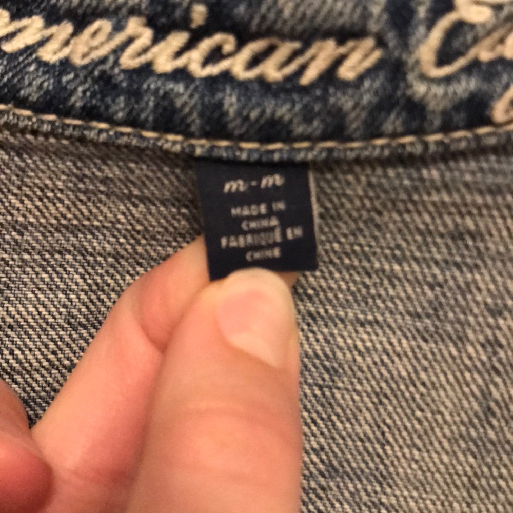 American Eagle Jean Jacket - Picture 6 of 7